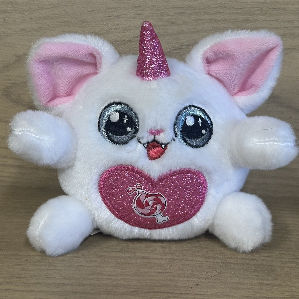 Zuru Rainbocorns 4.5" Puppycorn Chiquita Chihuahua w/ Wings Fang Teeth Plush